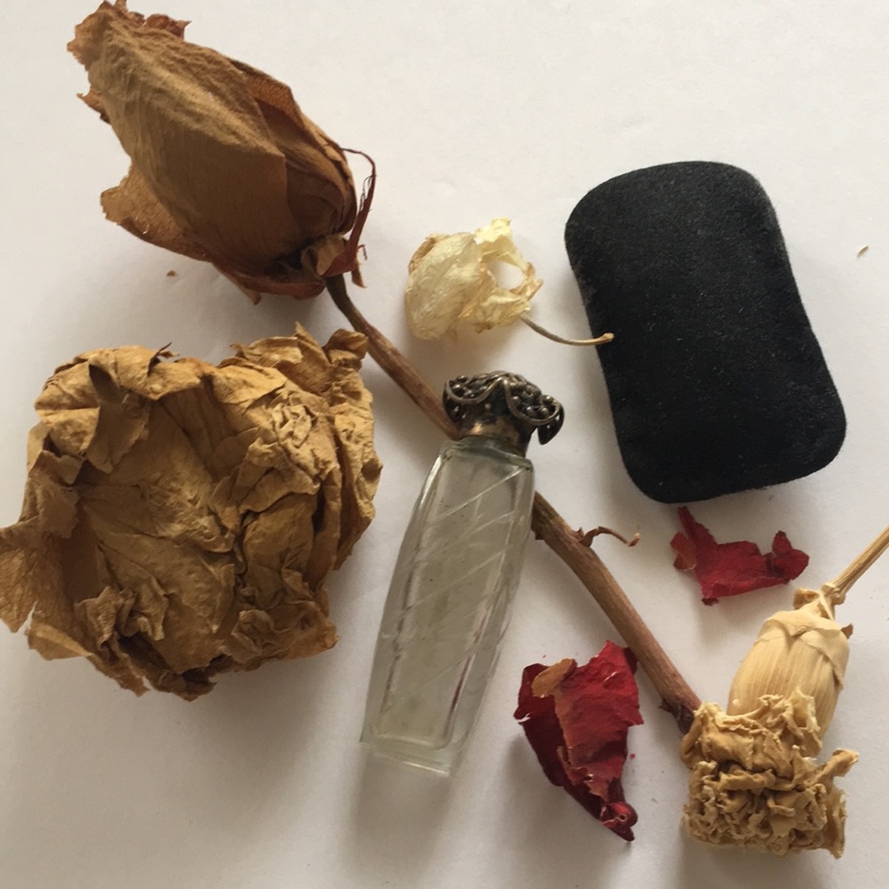 French antique perfume bottle 17-18centurie